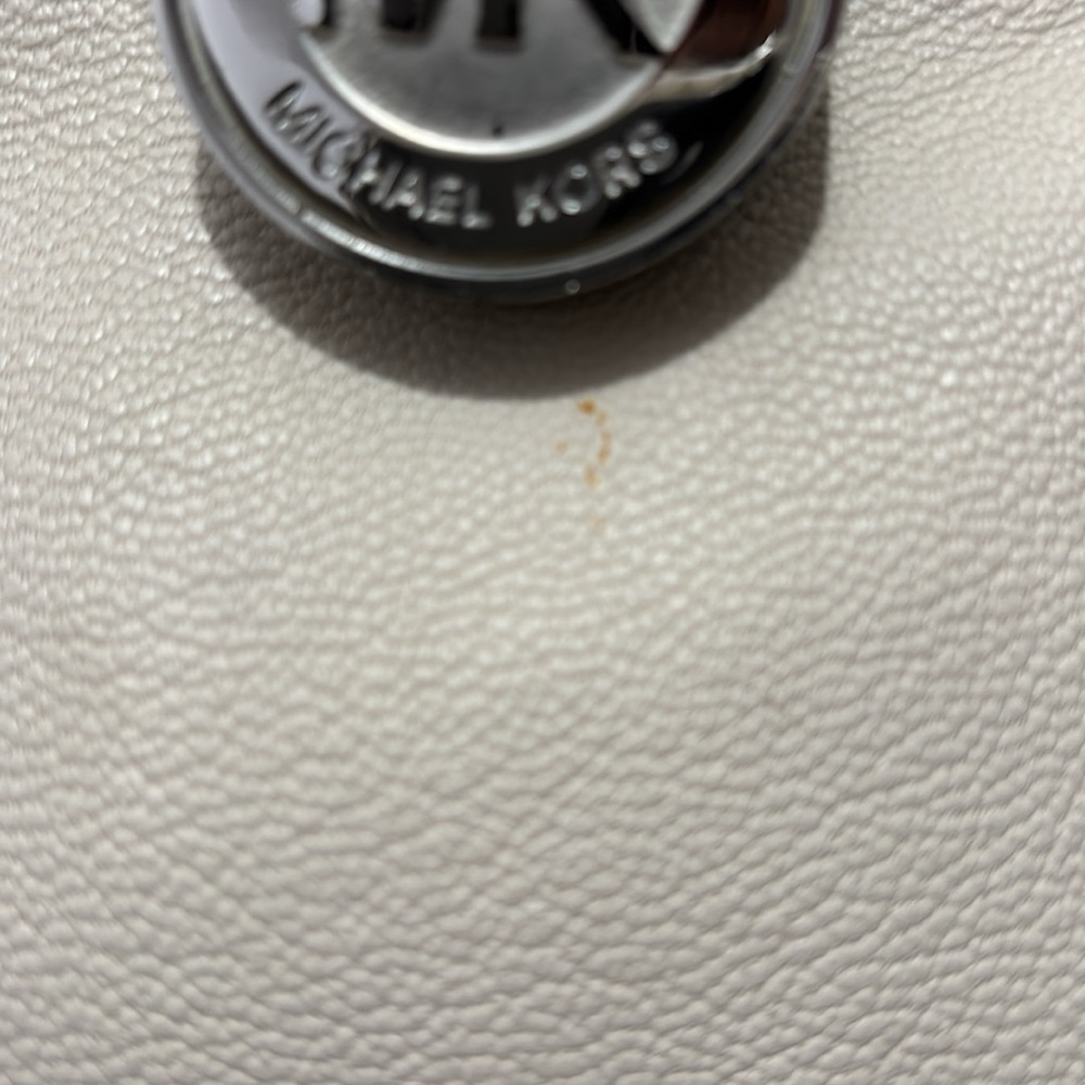 Michael Kors brand Saffiano Hamilton bag. Large - Picture 3 of 10